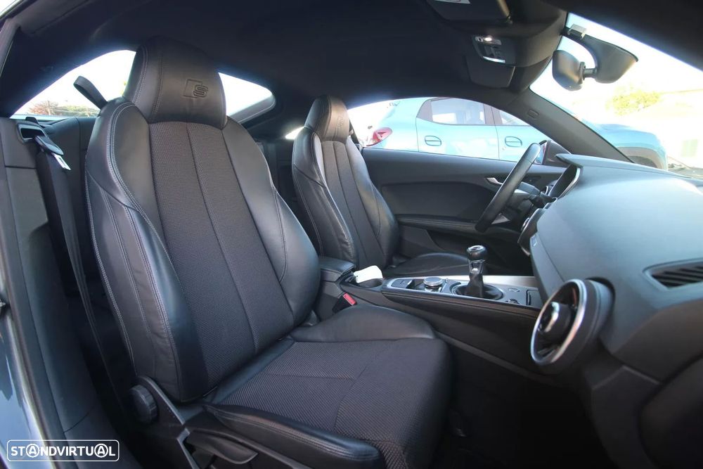 Audi TT Coupé 2.0 TDI S-line - 15