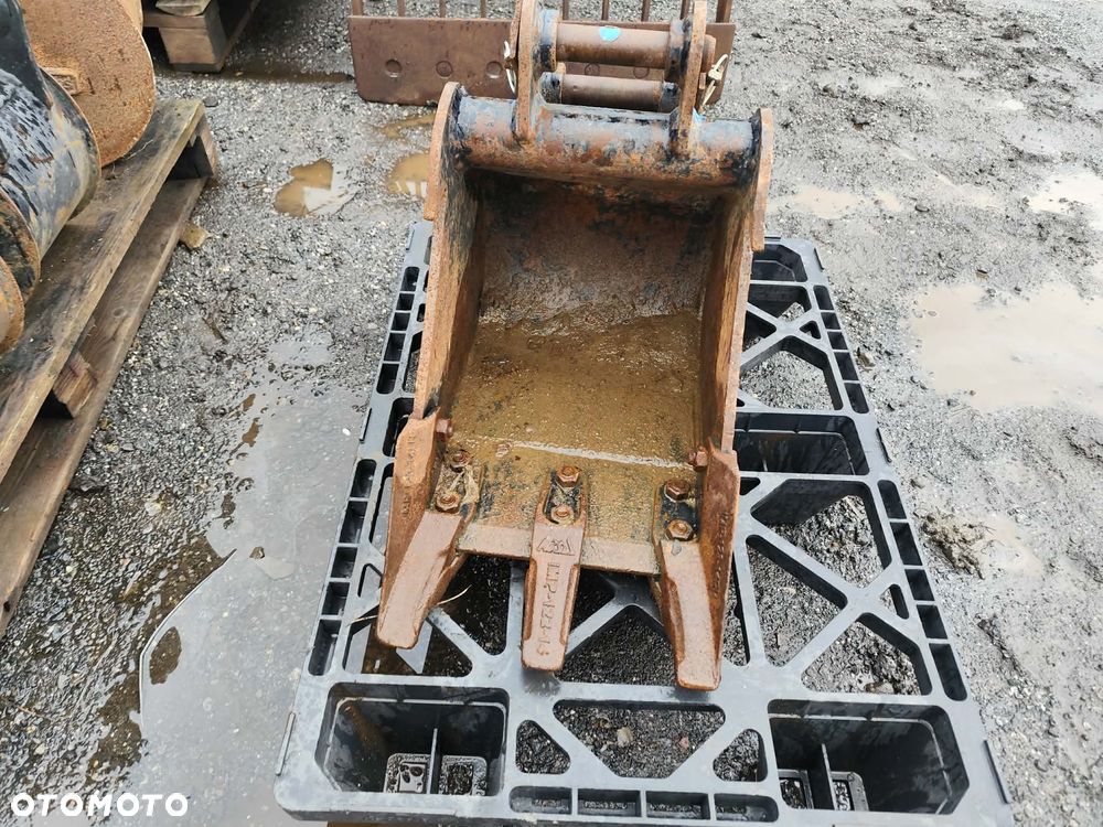 Łyżka do koparki minikoparki 30cm fi30 - 1