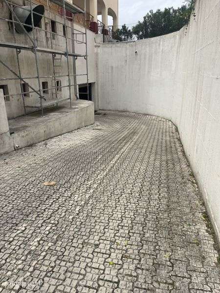 Estacionamento em condominio fechado - Grande imagem: 2/8