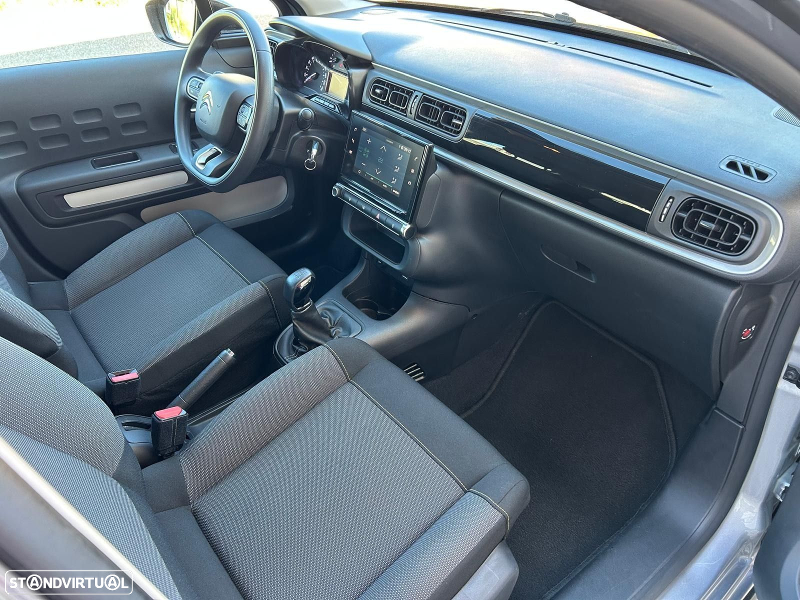 Citroën C3 1.2 PureTech Shine - 9