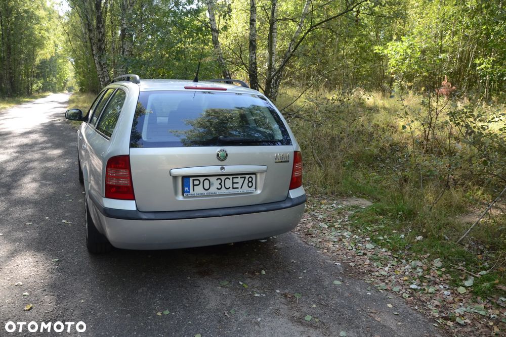Skoda Octavia 1.6 Tour - 4