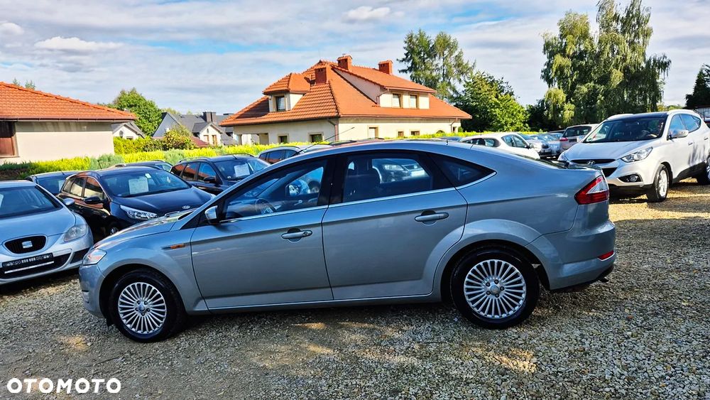 Ford Mondeo 2.0 FF Ghia - 19