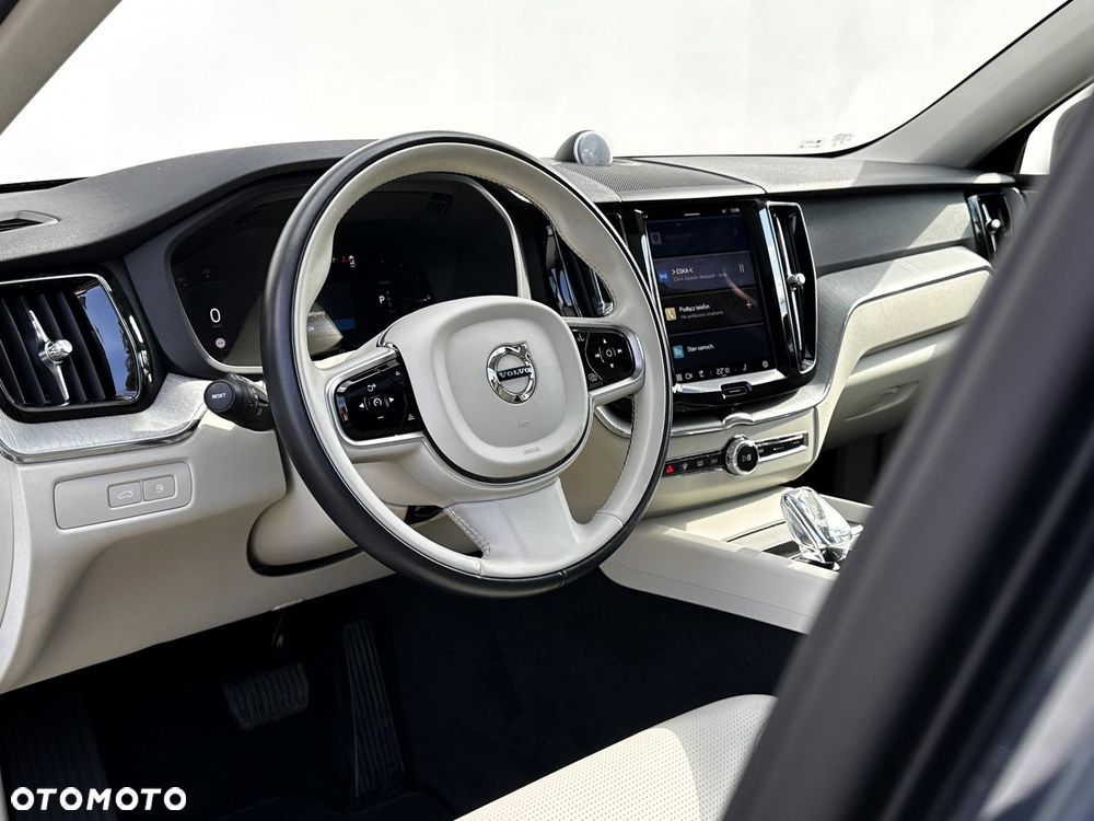 Volvo XC 60 - 25