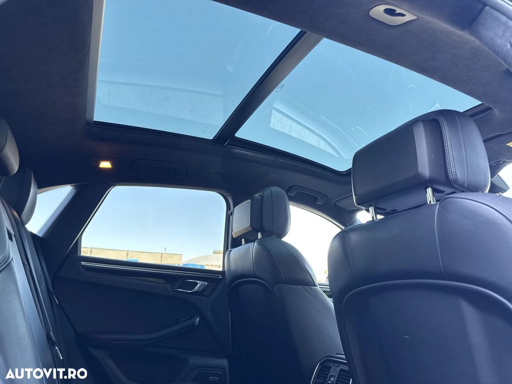 Porsche Macan Turbo PDK - 25