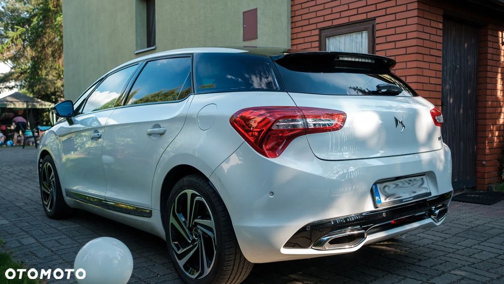 DS Automobiles DS 5 - 5