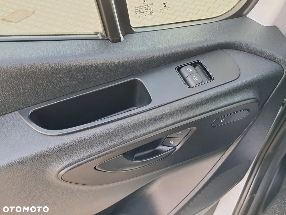 Mercedes-Benz eSprinter - 10