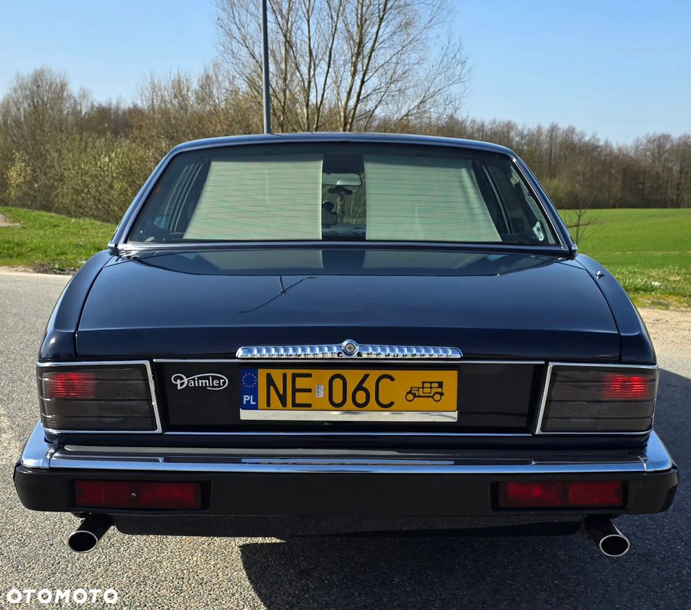 Jaguar Daimler 4.0i - 16