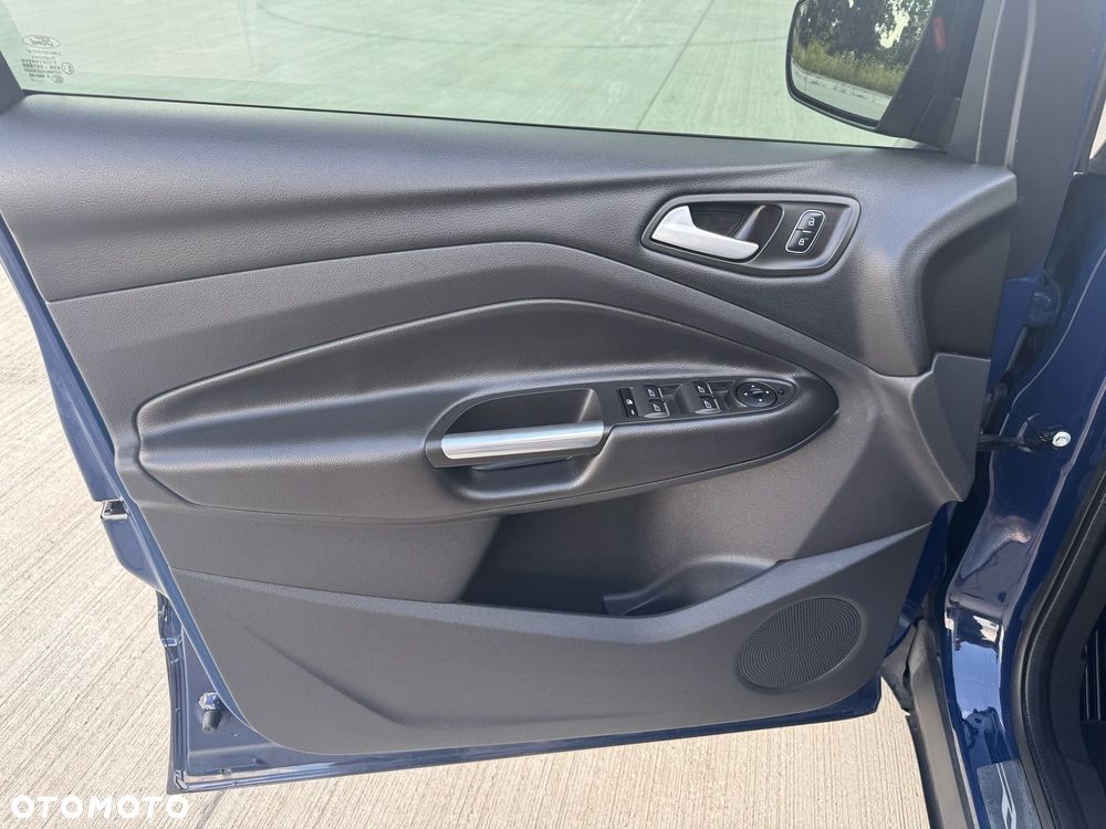 Ford Kuga 2.0 TDCi 4WD Trend - 29