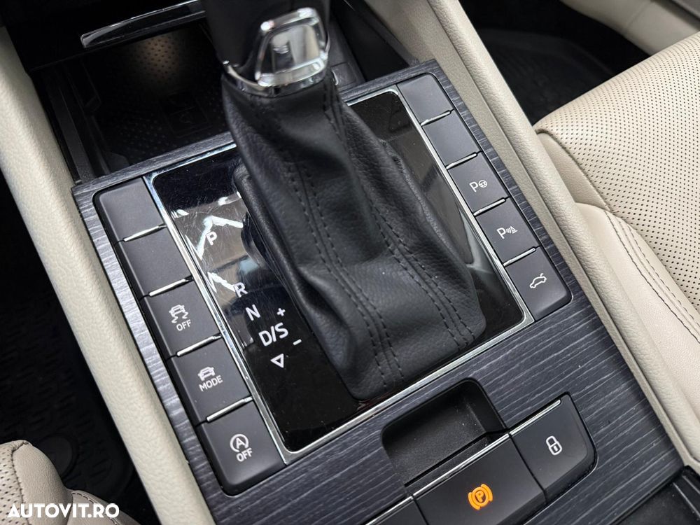 Skoda Superb 2.0 TDI 4x4 DSG Premium Edition - 15