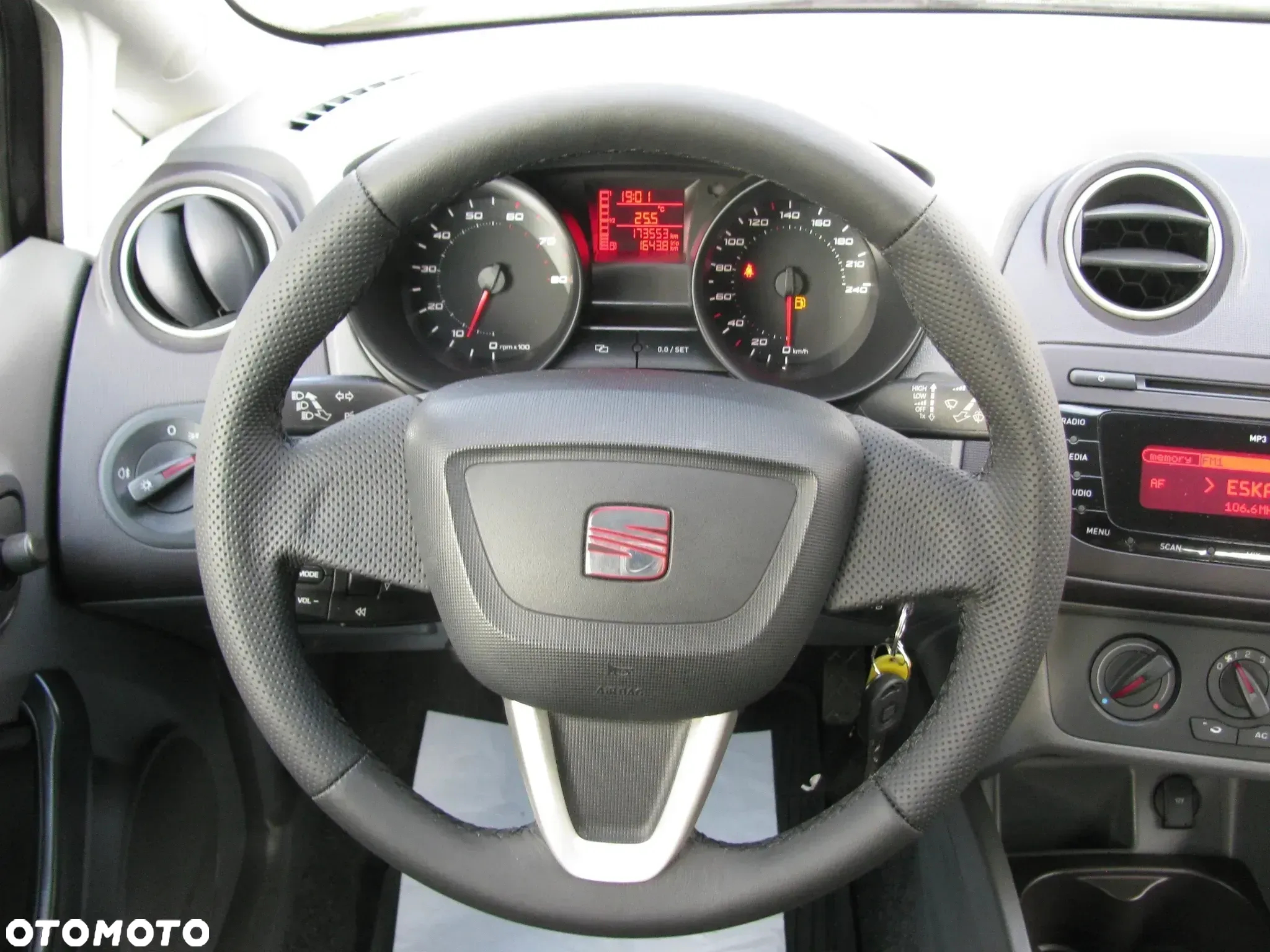 Seat Ibiza 1.4 16V Style - 23