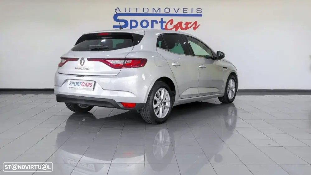Renault Mégane 1.5 Blue dCi Zen - 12