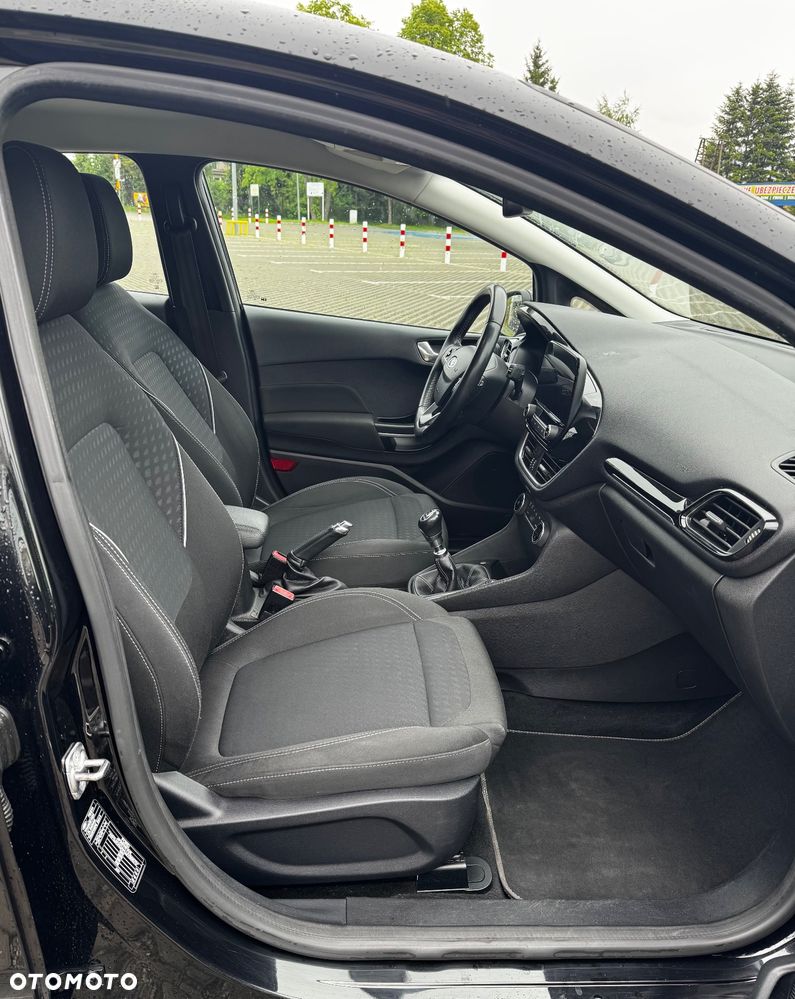 Ford Fiesta - 10