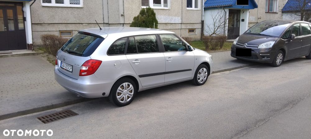 Skoda Fabia 1.4 16V Ambition - 4