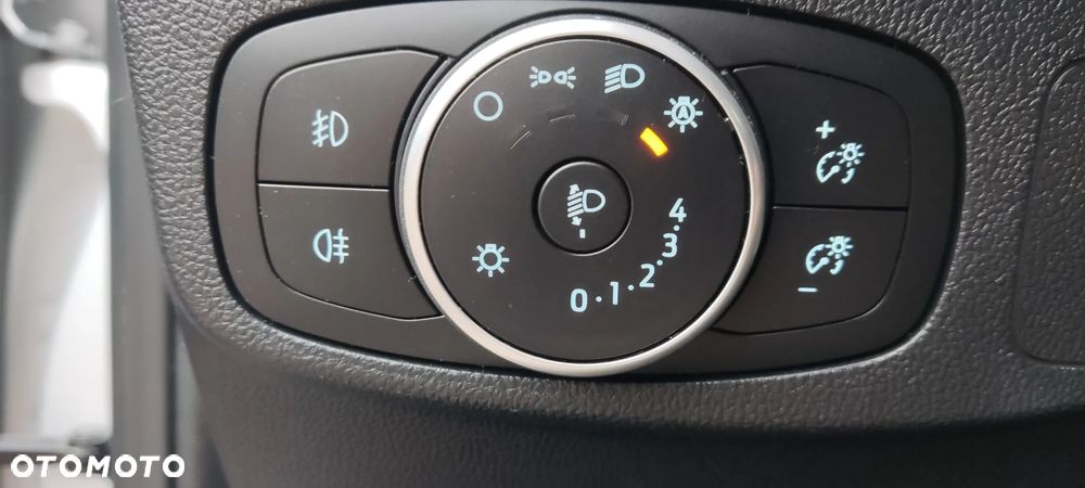 Ford Focus 1.0 EcoBoost Titanium ASS PowerShift - 11