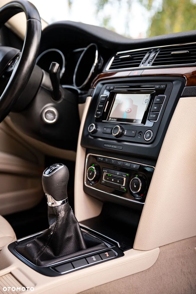 Skoda Superb 1.8 TSI Ambition Outdoor - 28