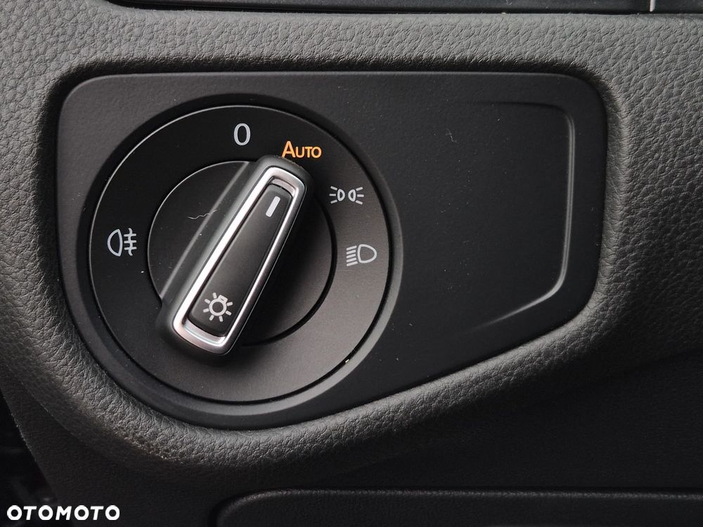 Volkswagen Golf Variant 1.5 TSI BMT Evo Comfortline DSG - 24