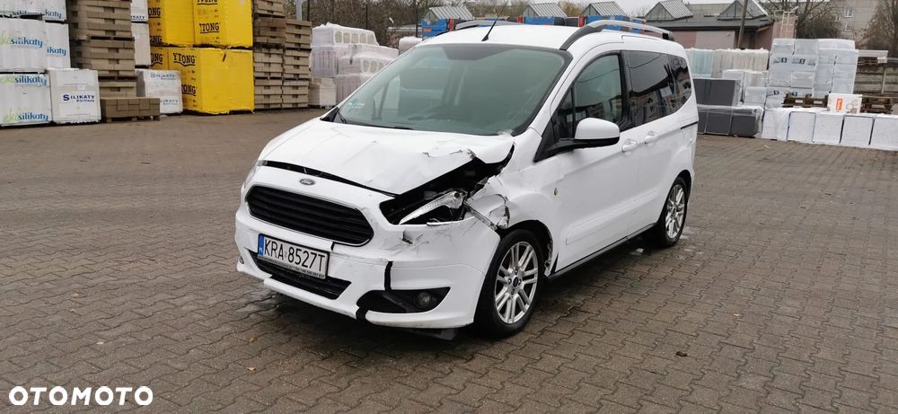 Ford Tourneo Courier 1.5 TDCi Titanium - 12