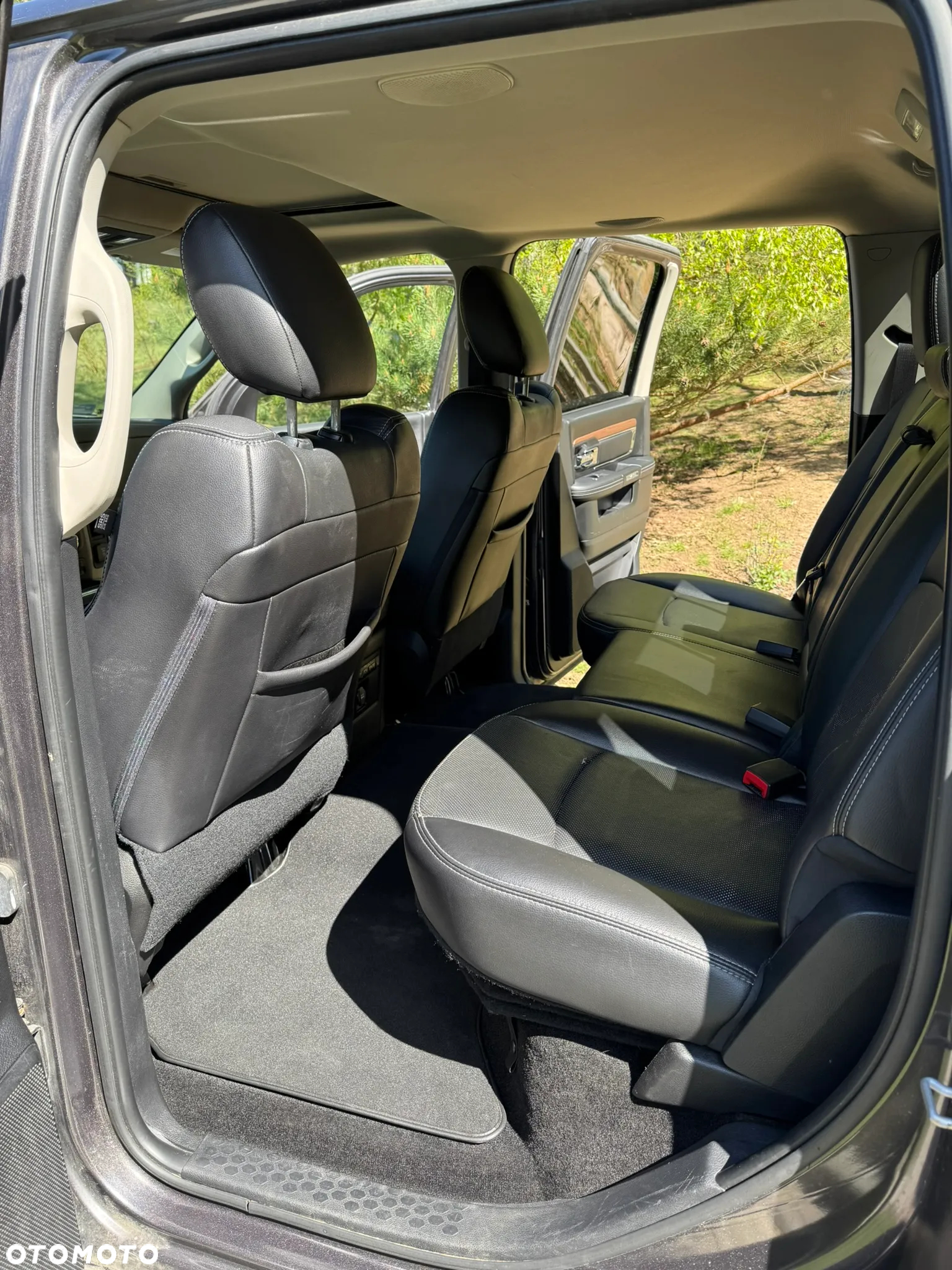 RAM 1500 5.7 Crew Cab Laramie - 17