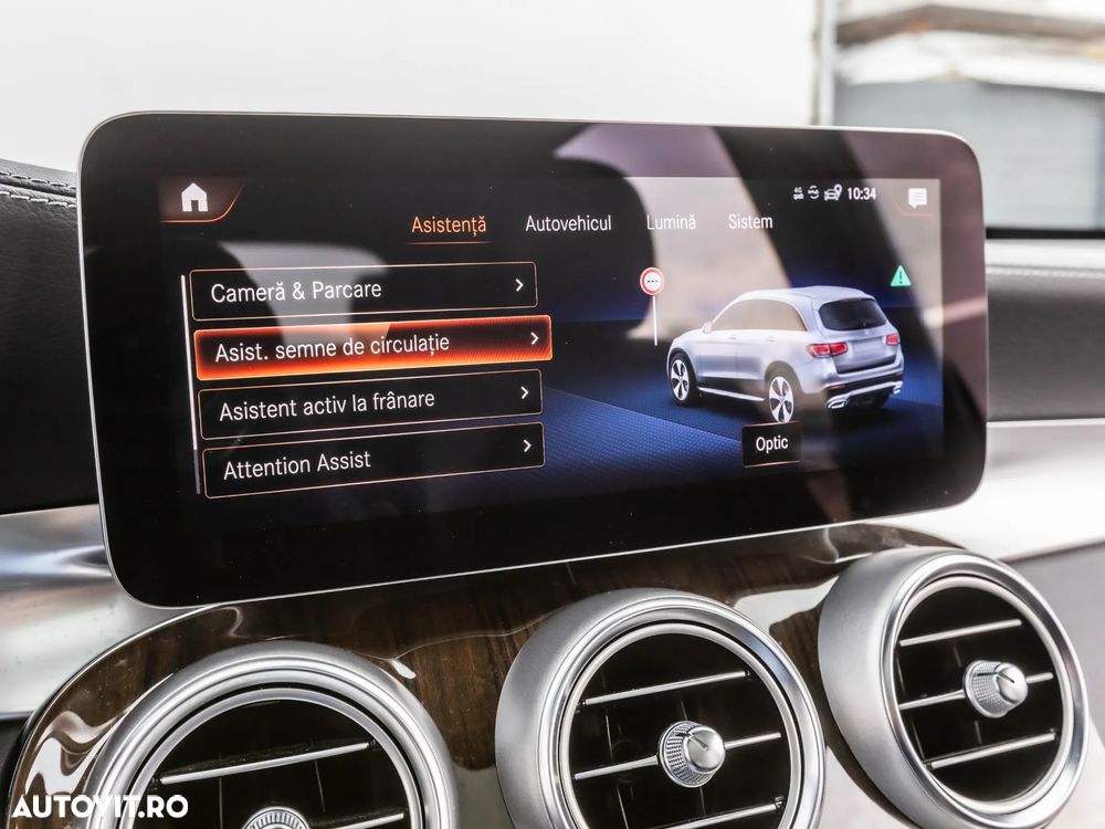 Mercedes-Benz GLC 300 e 4MATIC - 29