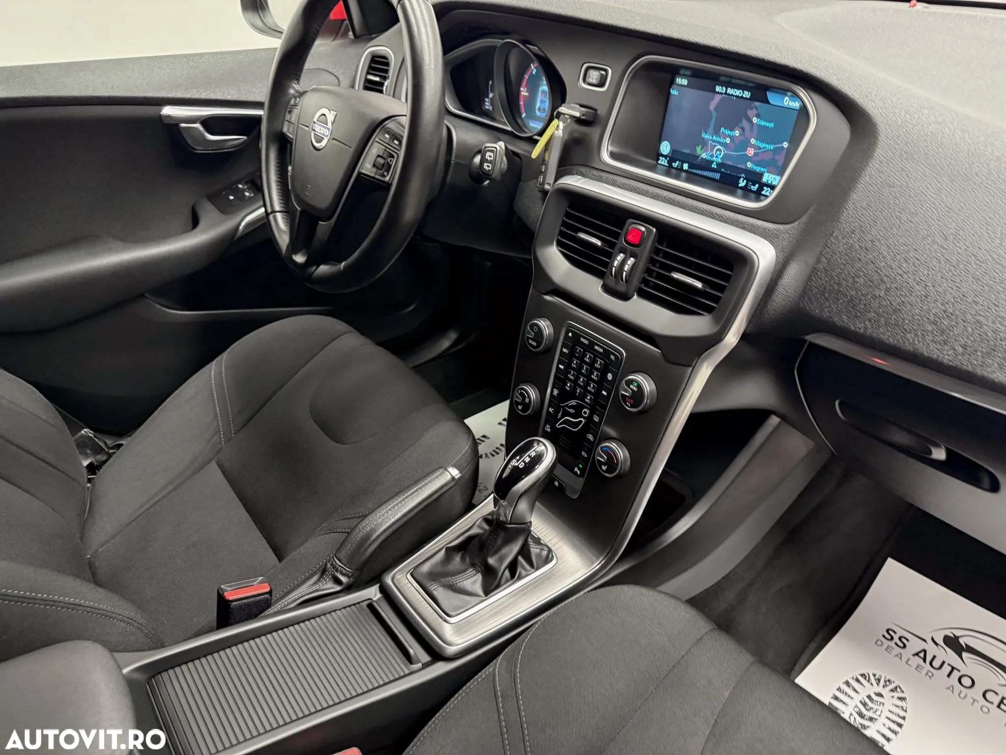 Volvo V40 D2 Geartronic Linje You! - 13