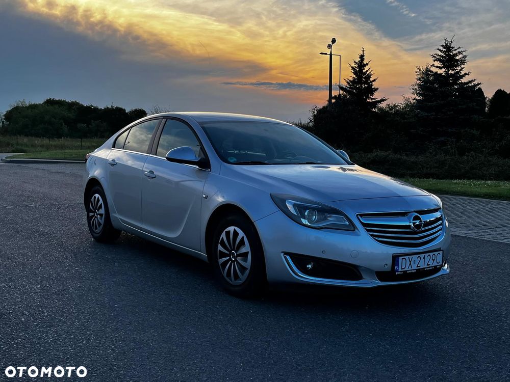 Opel Insignia - 1