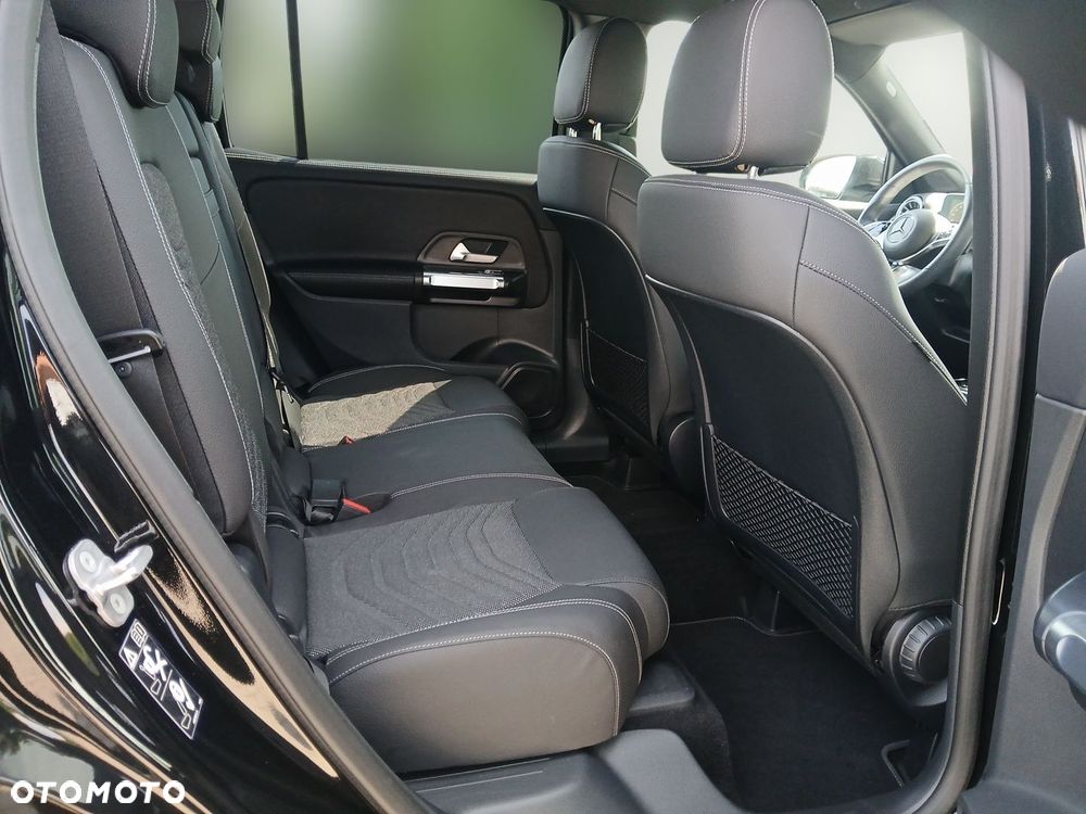 Mercedes-Benz GLB 200 Progressive 7G-DCT - 15