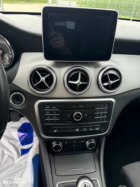 Mercedes-Benz CLA Shooting Brake 200 (CDI) d - 14
