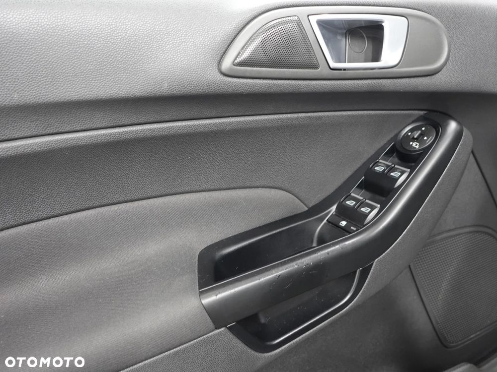 Ford Fiesta 1.0 EcoBoost S&S ST-LINE - 17