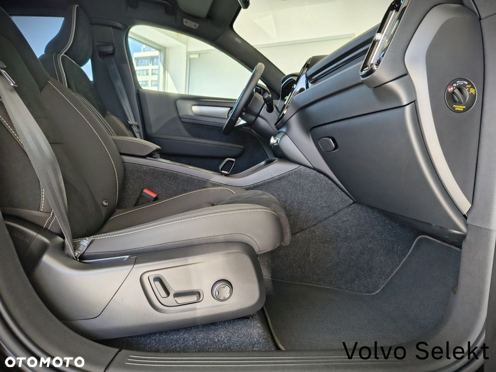 Volvo EC40 - 25