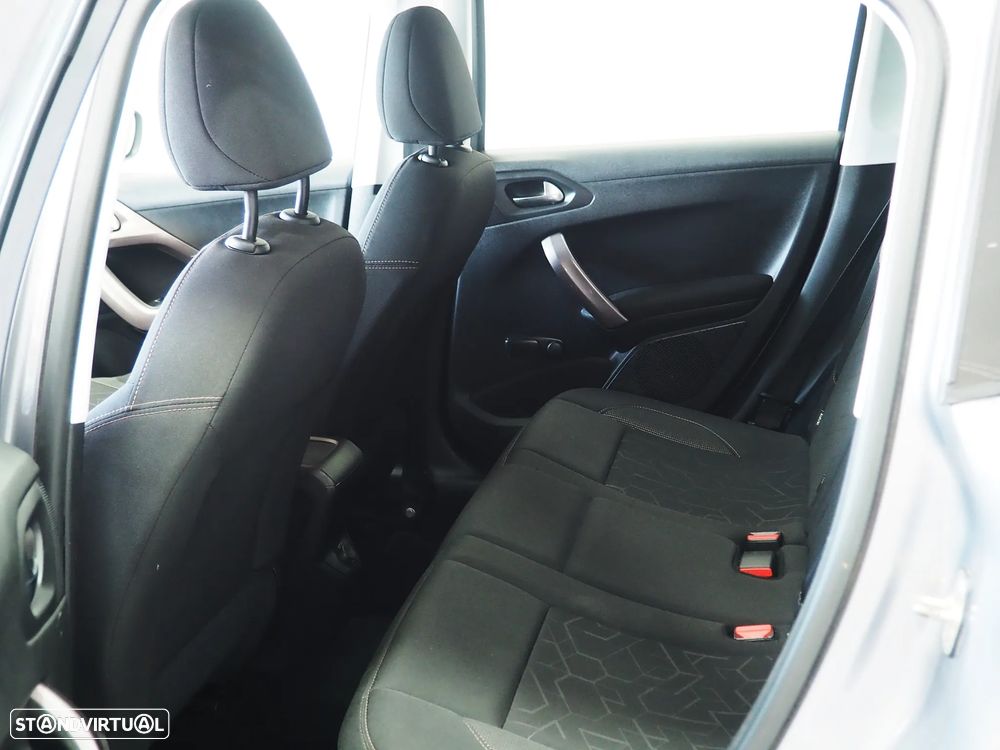 Peugeot 2008 1.2 PureTech Active - 9