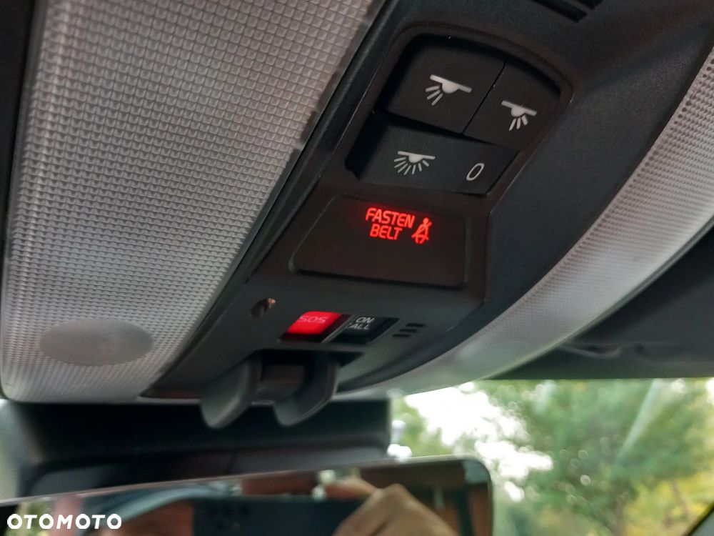 Volvo V60 D6 AWD Plug-in Hybrid Summum - 22