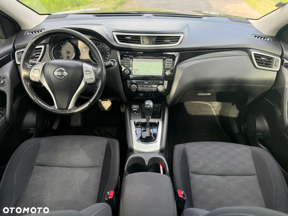 Nissan Qashqai 1.6 dCi Xtronic TEKNA+ - 12