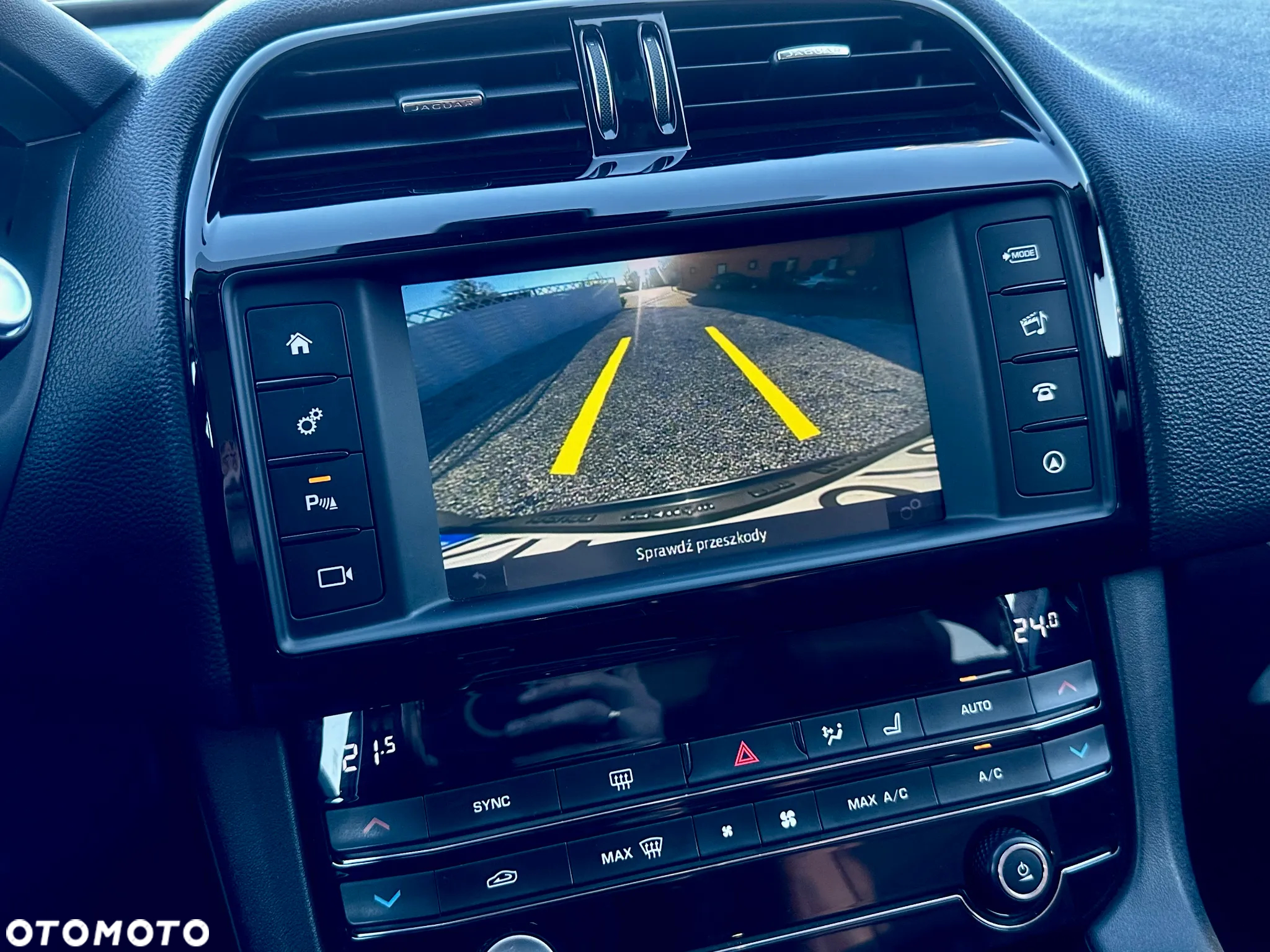 Jaguar F-Pace 2.0 i4P AWD Portfolio - 12