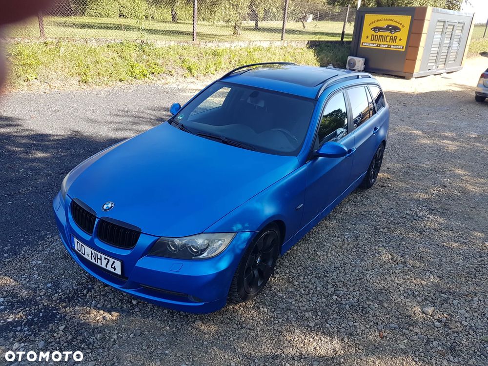 BMW Seria 3 325xi Touring - 8