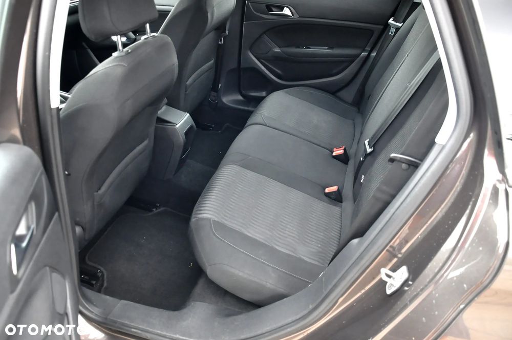 Peugeot 308 1.6 e-HDi Active S&S - 32