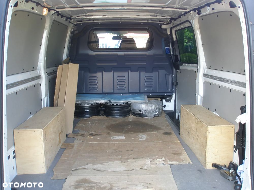 Mercedes-Benz Vito Renault Trafic - 37