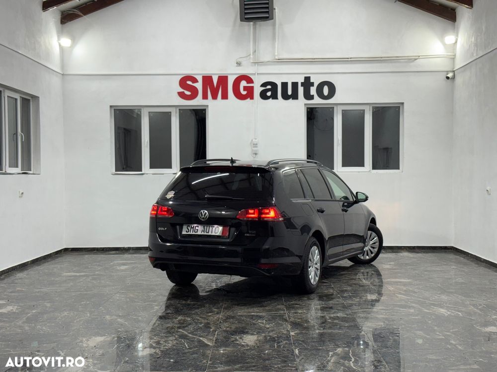 Volkswagen Golf 1.6 TDI BlueMotion Technology DPF Comfortline - 4