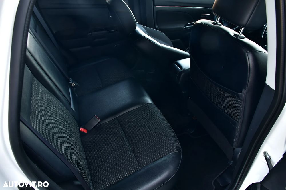 Peugeot 4008 - 16