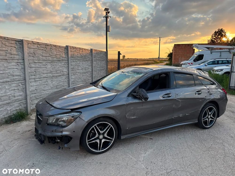 Mercedes-Benz CLA 200 d 7G-DCT AMG Line - 6