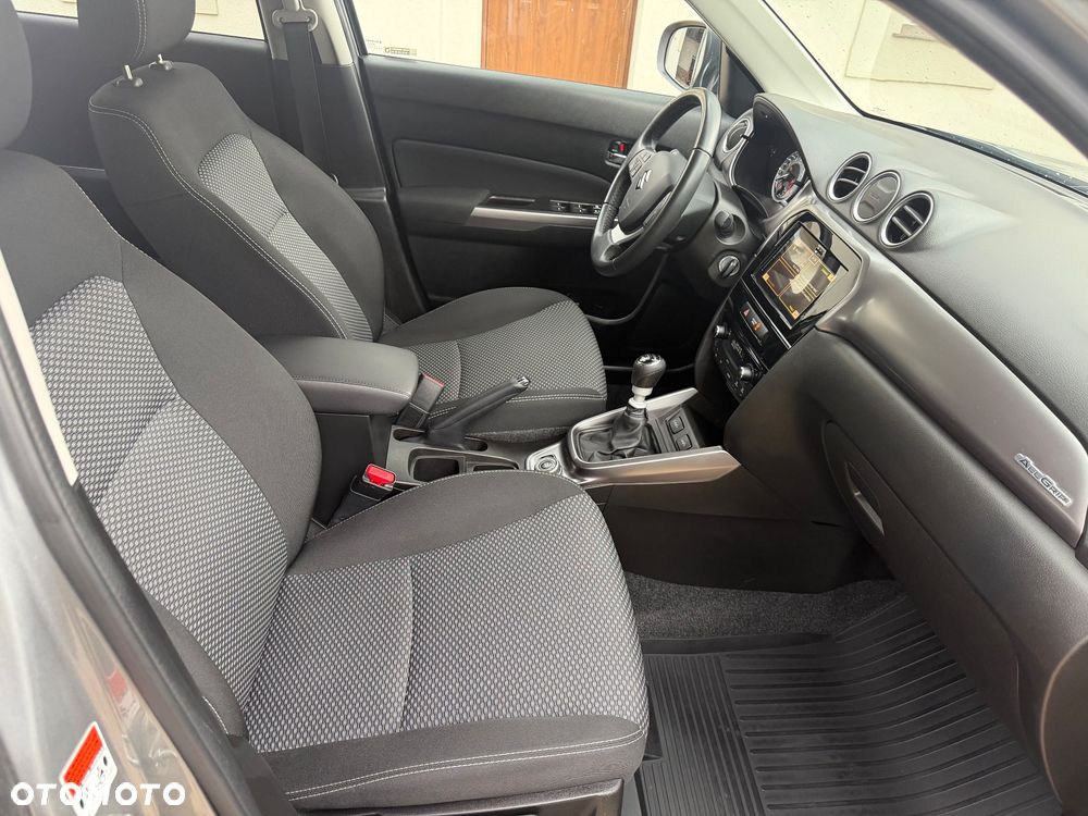 Suzuki Vitara 1.4 Boosterjet Hybrid Allgrip Comfort+ - 9