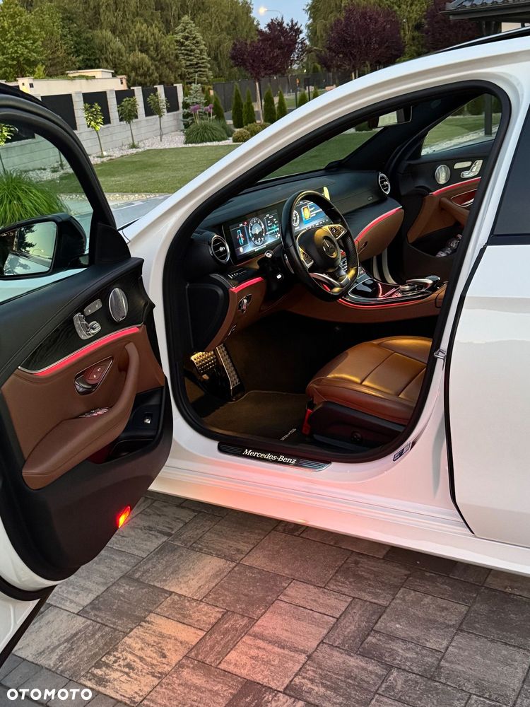 Mercedes-Benz Klasa E 220 d 9G-TRONIC - 19