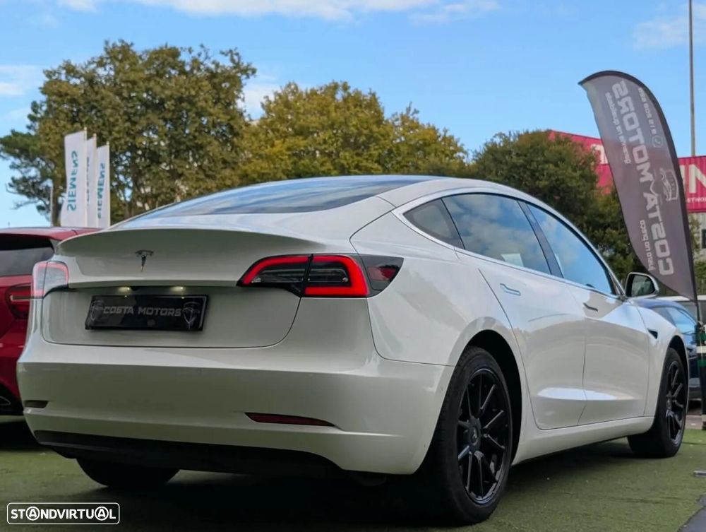Tesla Model 3 Standard Range Plus RWD - 2