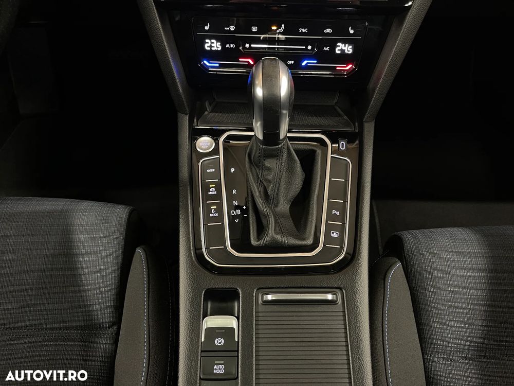 Volkswagen Passat 1.4 TSI DSG GTE - 28