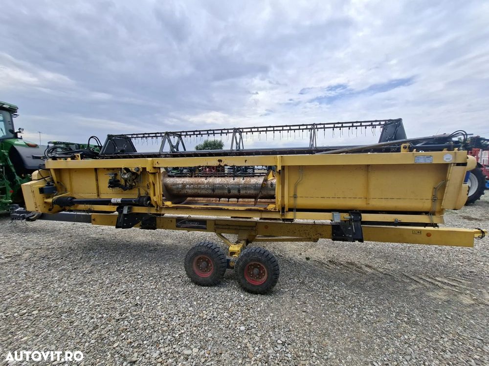 New Holland CX 6.90 ST5 COMBINA AGRICOLA CU HEDER PAIOASE 760CG 6,70M/22FT VF SI CARUCIOR TRANSPORT - 27