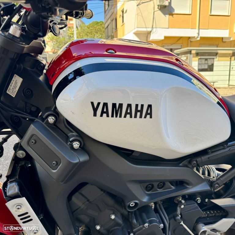 Yamaha XSR 900 - 2
