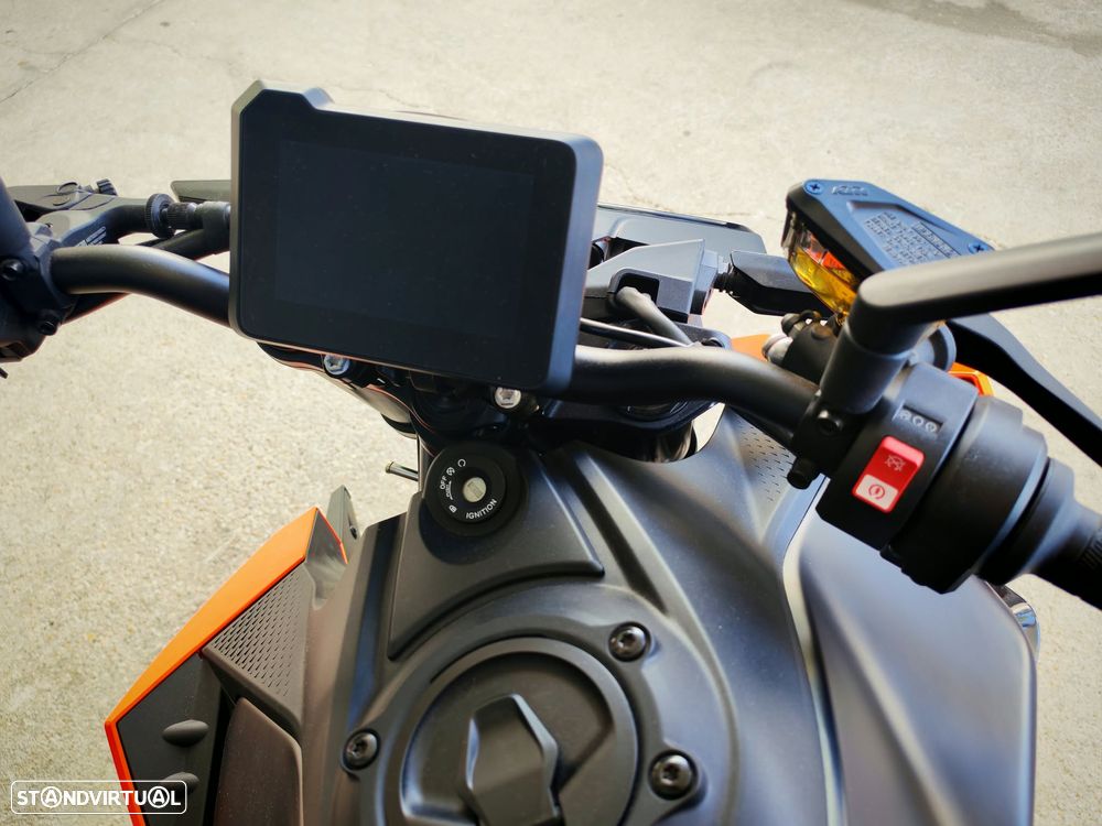 KTM 990 - 6
