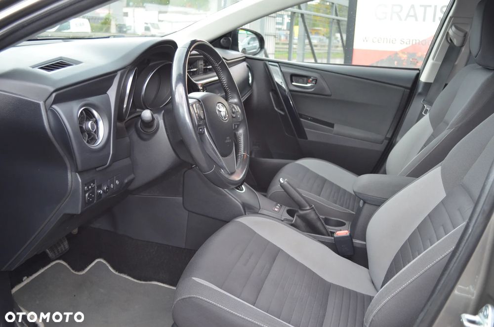 Toyota Auris - 7