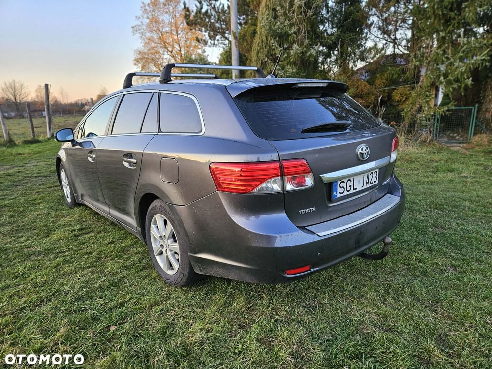 Toyota Avensis 2.0 D-4D Active - 7