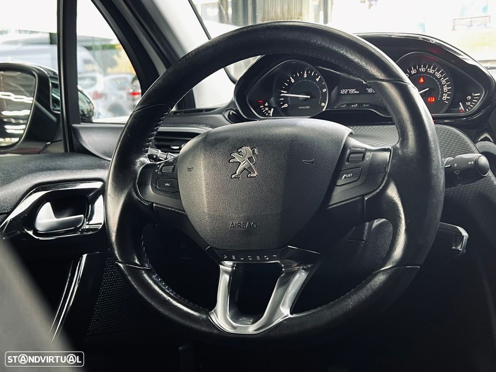 Peugeot 208 1.6 BlueHDi Style - 18