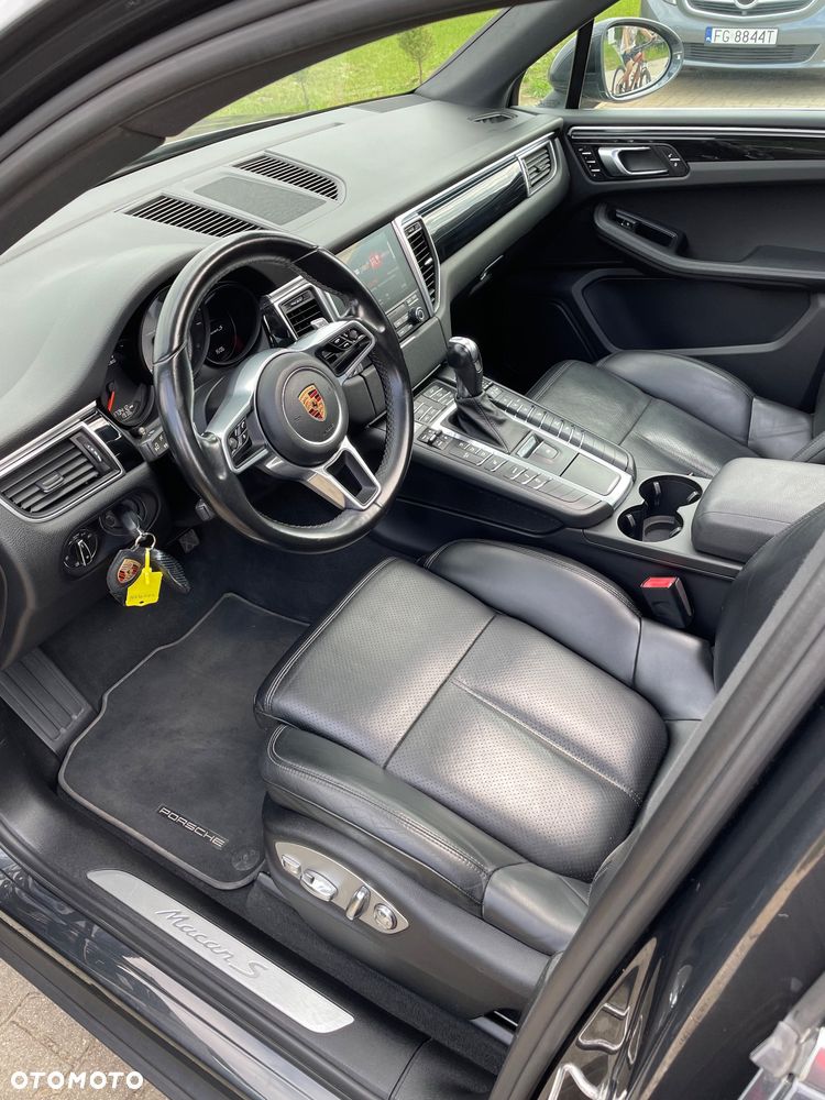 Porsche Macan - 18